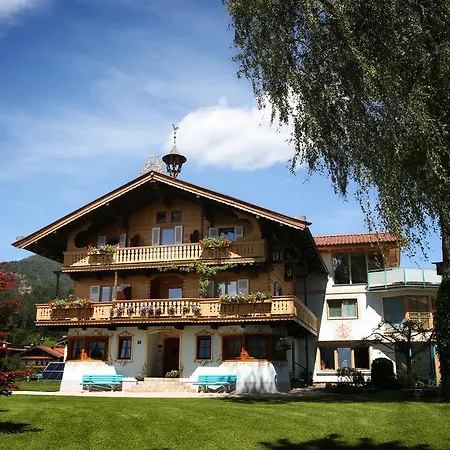 Landhaus Alpengruss * Kössen