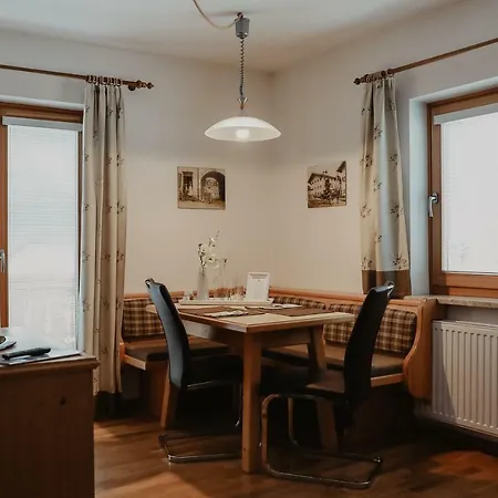 Daire Landhaus Alpengruss *